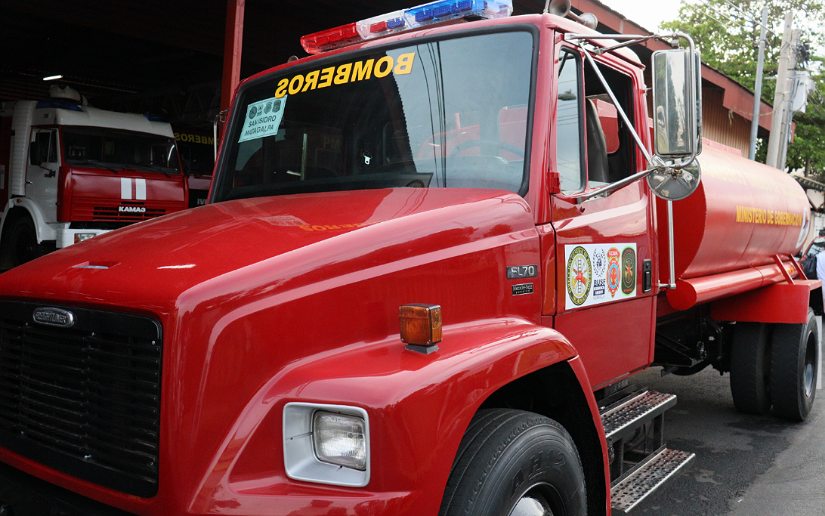 BOMBEROS